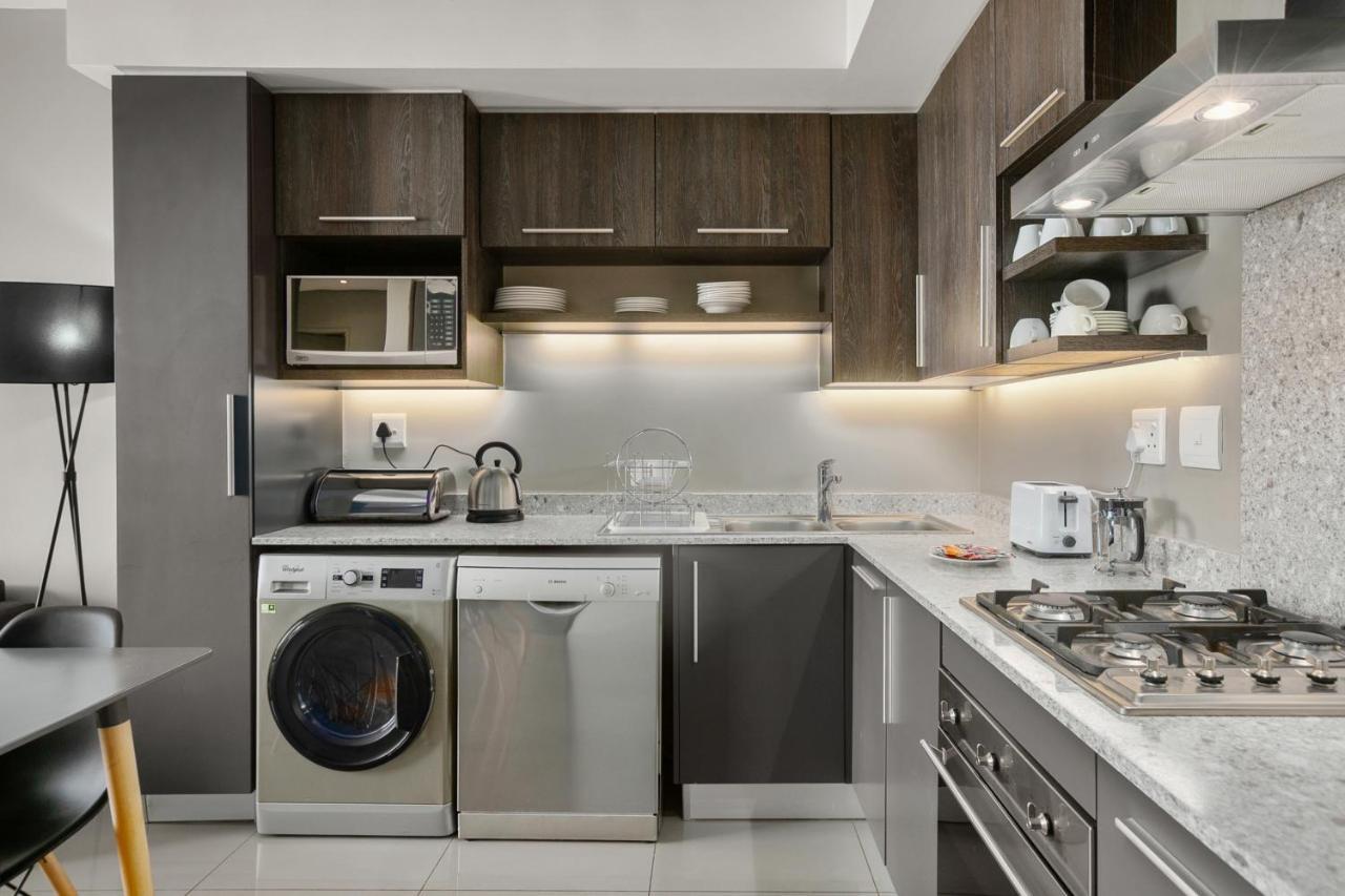 The Tyrwhitt Rosebank Apartments (Adults Only) Johannesburg Eksteriør bilde