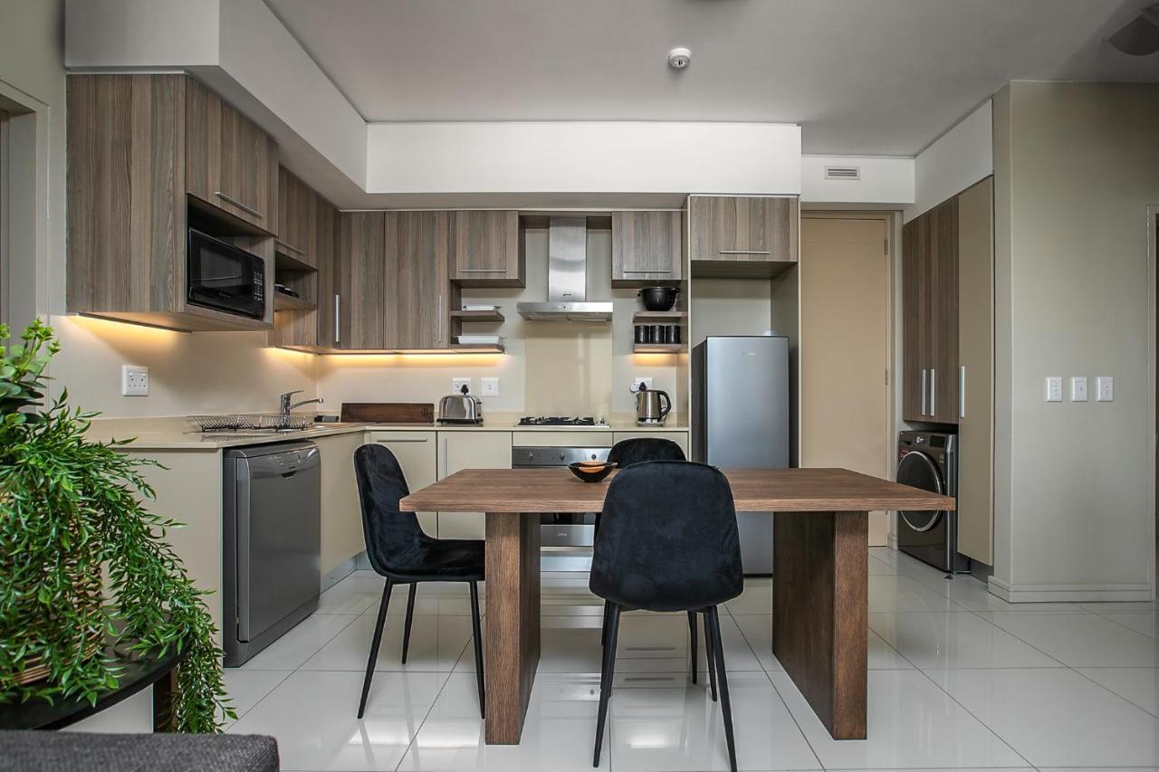The Tyrwhitt Rosebank Apartments (Adults Only) Johannesburg Eksteriør bilde